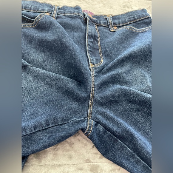Gloria Vanderbilt Missy Amanda Fit Jeans - Size 10 - Picture 6 of 12